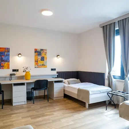 Hotel Verde 3* Podgorica